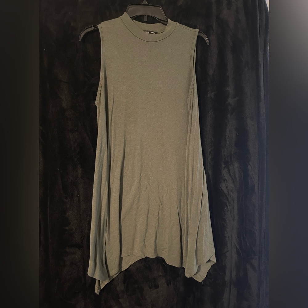 Green top/dress